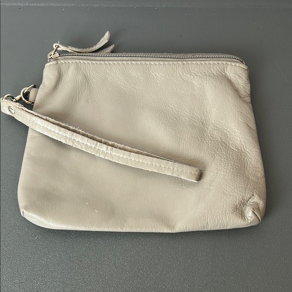Latico Gray Leather Wristlet Wallet Pouch - Picture 1 of 9